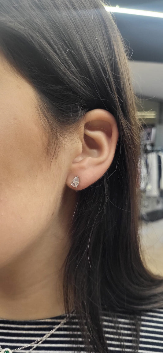 Mini Solitaire Pear Studs