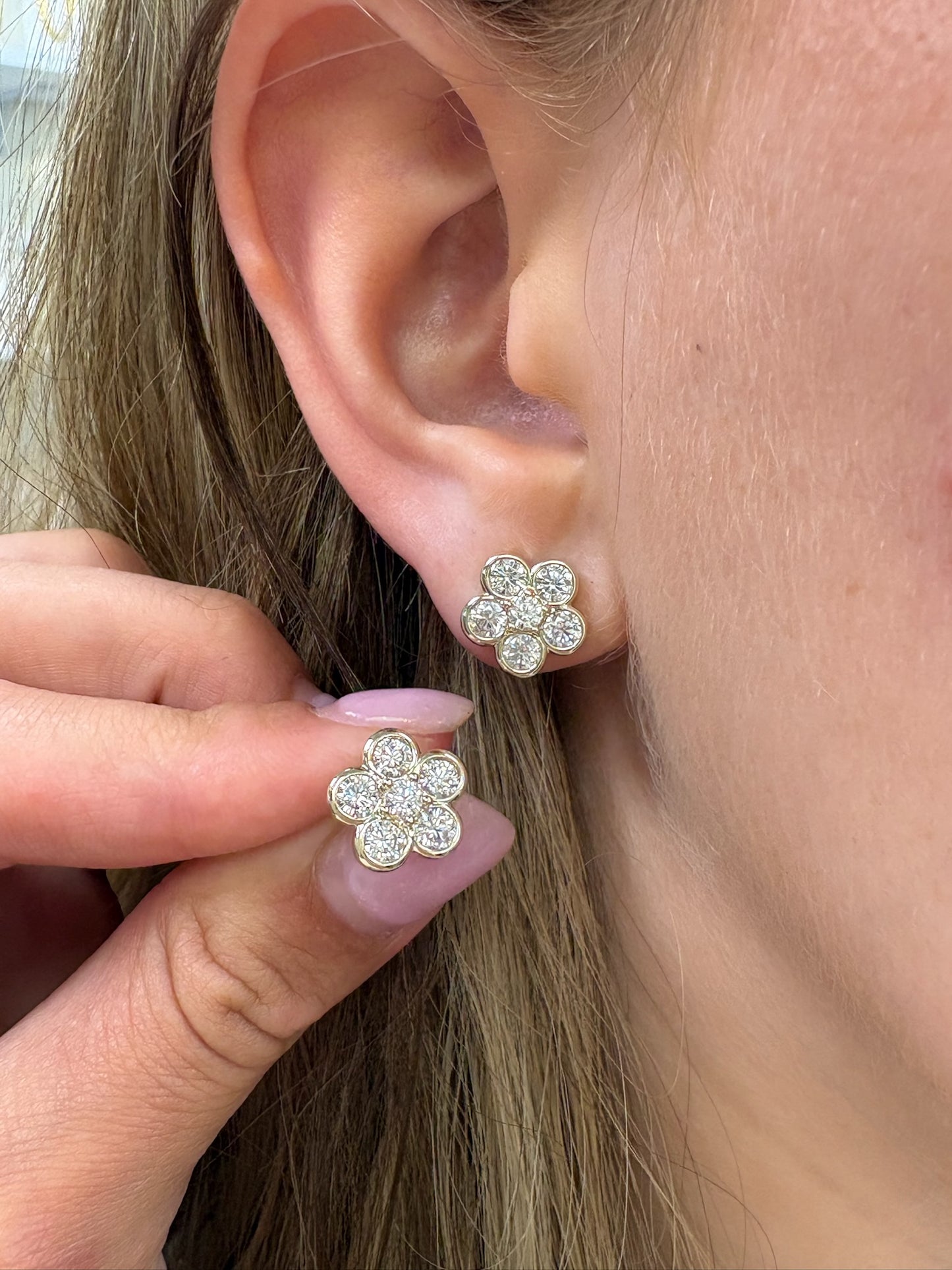 Bezel Flora Studs