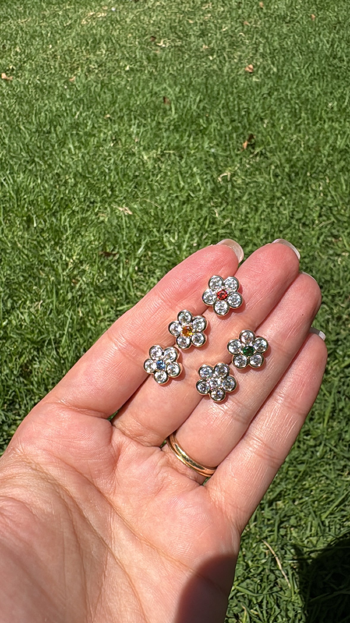 Bezel Flora Studs
