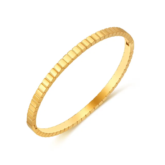 Fluted Bangle
